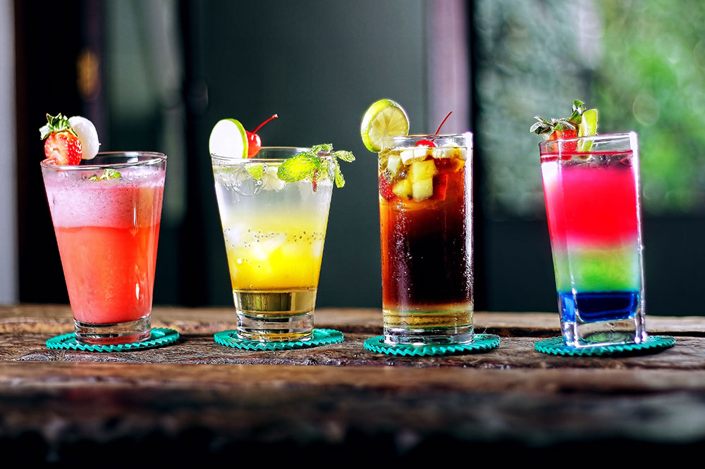 8 Party Cocktails That Everyone Can Master