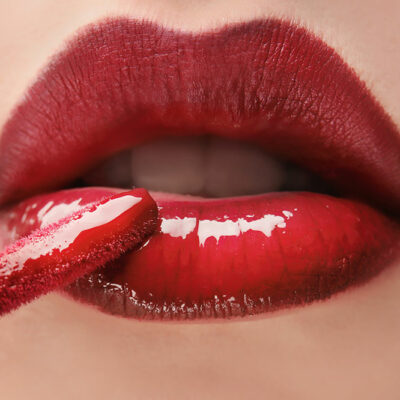 Common Differences Between Gloss and Matte Lipsticks