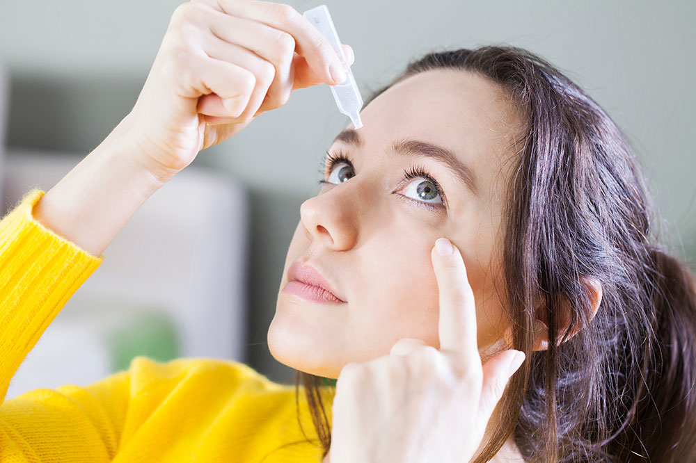 Risk Factors and Way to Prevent Dry Eyes